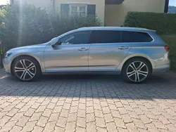 Silber Gebraucht 2019 VW Passat Elegance Kombi | 22.999 € (Fairer Preis)