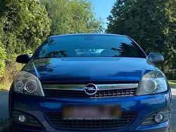 Blau Gebraucht 2008 Opel Astra GTC Edition Coupé | 2.300 € (Guter Preis)