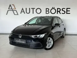Schwarz Gebraucht 2022 VW Golf VIII Life Limousine | 20.890 € (Guter Preis)