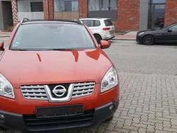 Rot Gebraucht 2009 Nissan Qashqai SUV | 4.900 € (Guter Preis)