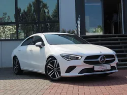 Weiß Gebraucht 2020 Mercedes CLA180 Limousine | 21.900 € (Fairer Preis)