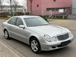 Silber Gebraucht 2004 Mercedes E200 Classic Limousine | 3.800 € (Etwas zu teuer)