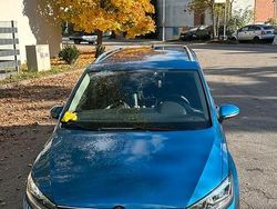 Blau Gebraucht 2021 VW Touran Highline Van / Kleinbus | 29.500 € (Fairer Preis)