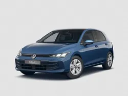 Blau Gebraucht 2024 VW Golf VIII Life Limousine | 29.430 € (Fairer Preis)