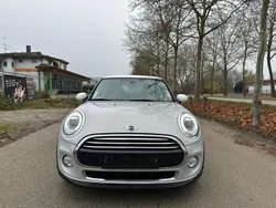 Silber Gebraucht 2016 Mini Cooper D Kleinwagen | 12.800 € (Fairer Preis)