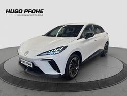 Weiß (dover white) Gebraucht 2024 MG MG4 EV Kleinwagen | 34.990 €