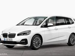 Weiß Gebraucht 2022 BMW 218 Gran Tourer Luxury Line Van / Kleinbus | 23.460 € (Fairer Preis)