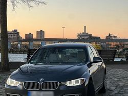 Grau Gebraucht 2012 BMW 320 Comfort Edition Limousine | 17.200 €