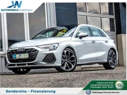 Gletscherweiß metallic Neu 2025 Audi A3 Sportback S-Line Kombi | 36.900 € (Superpreis)