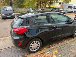 Schwarz Gebraucht 2019 Ford Fiesta Cool & Connect Limousine | 8.650 €