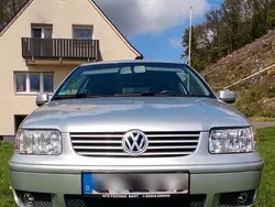 Silber Gebraucht 2001 VW Polo Kleinwagen | 1.850 €