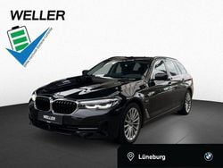 Black sapphire (schwarz) Gebraucht 2022 BMW 530e Sport Line Kombi | 28.490 € (Superpreis)