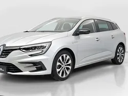 Highlandgrau Gebraucht 2023 Renault Mégane GrandTour Techno Kombi | 21.690 € (Etwas zu teuer)