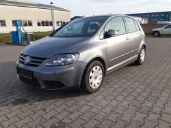 Grau Gebraucht 2005 VW Golf Plus Cross Trendline Van / Kleinbus | 1.995 € (Superpreis)