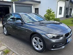 Grau Gebraucht 2016 BMW 320 Sport Line Kombi | 18.900 € (Fairer Preis)
