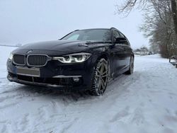 Schwarz Gebraucht 2019 BMW 330 Luxury Line Kombi | 22.999 € (Guter Preis)