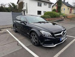 Schwarz Gebraucht 2015 Mercedes CLS350 Shooting Brake Kombi | 17.700 € (Fairer Preis)