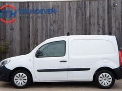 Weiß Gebraucht 2015 Mercedes Citan 108 Van / Kleinbus | 6.950 € (Fairer Preis)