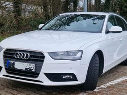 Weiß Gebraucht 2012 Audi A4 Ambiente Kombi | 10.999 € (Teuer)