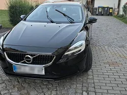 Schwarz Gebraucht 2016 Volvo V40 Kombi | 11.700 € (Fairer Preis)