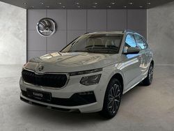 Weiß Gebraucht 2022 Skoda Kamiq Tour SUV | 33.480 €
