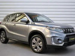 Silber Gebraucht 2024 Suzuki Vitara SUV | 21.990 € (Fairer Preis)