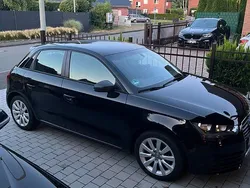 Schwarz Gebraucht 2014 Audi A1 Sportback Attraction Kleinwagen | 9.999 € (Fairer Preis)