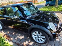 Schwarz Gebraucht 2005 Mini Cooper Kleinwagen | 4.650 € (Etwas zu teuer)