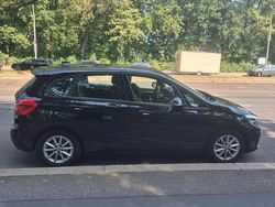 Schwarz Gebraucht 2016 BMW 216 Active Tourer Van / Kleinbus | 7.699 € (Superpreis)