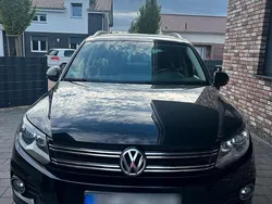 Schwarz Gebraucht 2011 VW Tiguan SUV | 9.500 € (Fairer Preis)