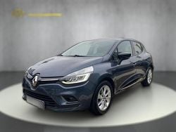 Grau metallic Gebraucht 2016 Renault Clio IV LIMITED Deluxe | 11.280 € (Etwas zu teuer)