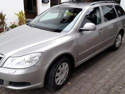 Beige Gebraucht 2009 Skoda Octavia Ambiente Kombi | 3.300 € (Guter Preis)