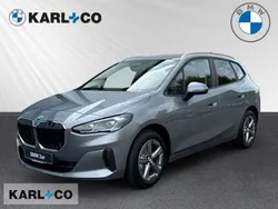 Grau Neu 2025 BMW 218 Luxury Line Van / Kleinbus | 38.990 €