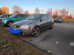 Grau Gebraucht 2006 VW Golf V Kleinwagen | 3.750 € (Fairer Preis)