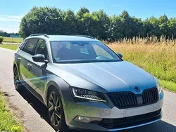 Grau Gebraucht 2017 Skoda Superb SportLine Kombi | 16.990 € (Fairer Preis)