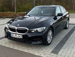 Schwarz Gebraucht 2020 BMW 330e Luxury Line Limousine | 20.500 € (Superpreis)