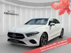 Weiß Gebraucht 2024 Mercedes A200 Progressive Limousine | 30.780 € (Fairer Preis)