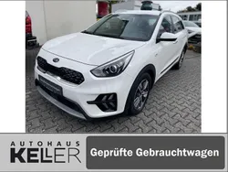 Schneeweiß Gebraucht 2020 Kia Niro Vision SUV | 19.990 € (Fairer Preis)
