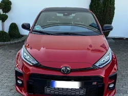 Rot Gebraucht 2024 Toyota Yaris Edition Kleinwagen | 37.000 € (Fairer Preis)