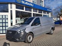 Brillantsilber metallic Gebraucht 2019 Mercedes Vito Van / Kleinbus | 14.990 € (Guter Preis)