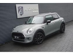 (moonwalk grey metallic) Gebraucht 2021 Mini Cooper Chili Kleinwagen | 27.358 €