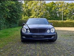 Schwarz Gebraucht 2003 Mercedes E240 Avantgarde Limousine | 2.200 € (Guter Preis)