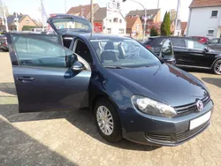 Blau Gebraucht 2010 VW Golf VI Trendline Limousine | 6.999 € (Etwas zu teuer)