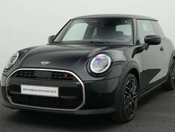 Schwarz Gebraucht 2024 Mini Cooper S Kleinwagen | 27.326 € (Guter Preis)
