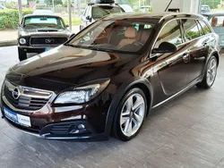 Braun Gebraucht 2016 Opel Insignia Country Tourer OPC Limousine | 12.890 € (Superpreis)