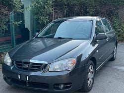 Grau Gebraucht 2007 Kia Cerato Limousine | 750 € (Superpreis)