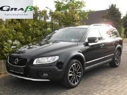 Black solid (stone) / solid Gebraucht 2015 Volvo XC70 Linje Svart SUV | 24.990 € (Fairer Preis)