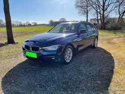 Blau Gebraucht 2017 BMW 320 Advantage Kombi | 15.000 € (Fairer Preis)