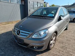 Mountaingrau Gebraucht 2009 Mercedes B200 Van / Kleinbus | 4.900 € (Guter Preis)
