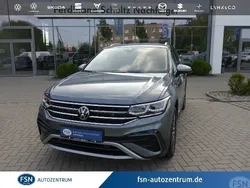 Platinum grey metallic Gebraucht 2023 VW Tiguan Allspace Elegance SUV | 44.980 € (Teuer)